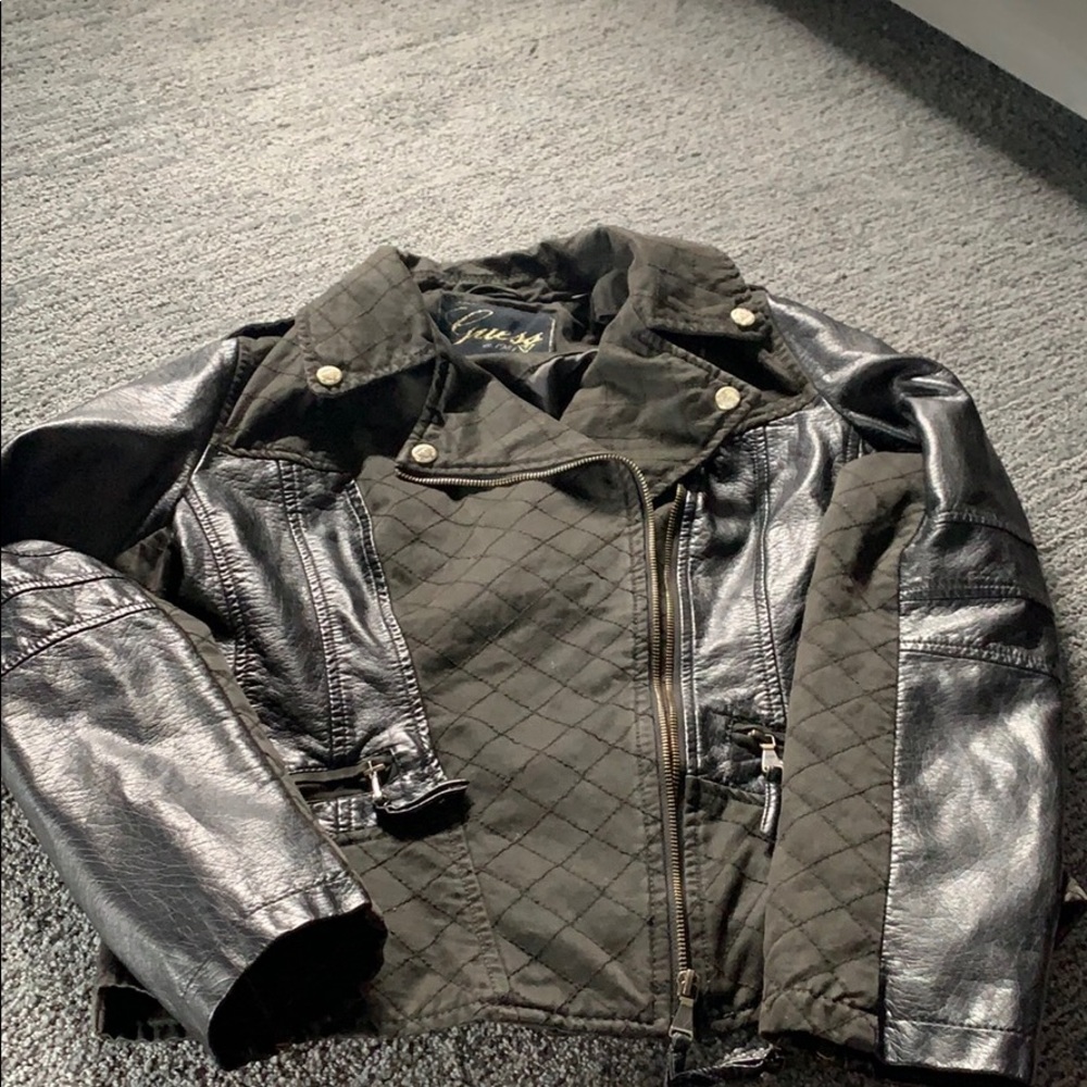Women’s guess light weight biker jacket.